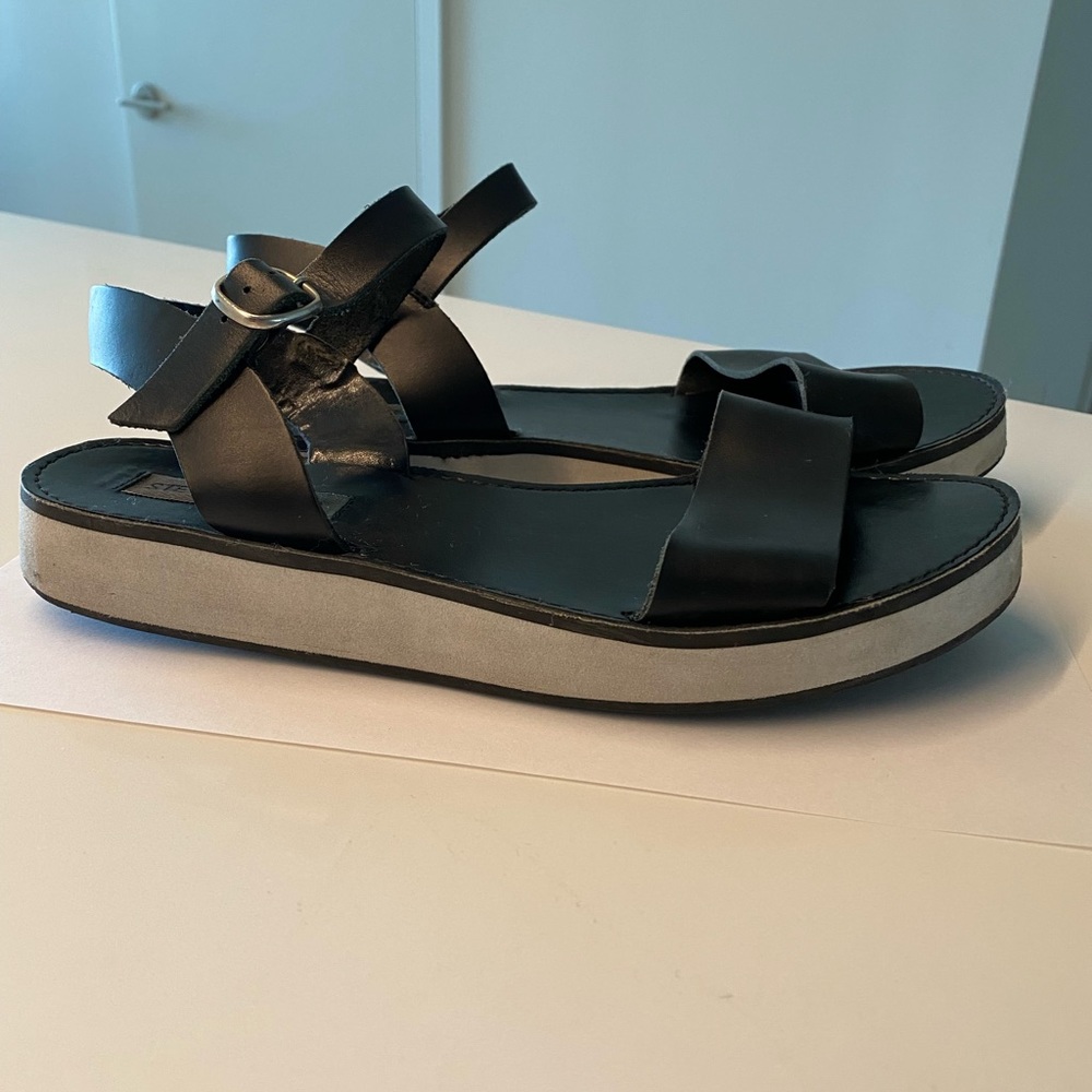Steve Madden sandals size 7